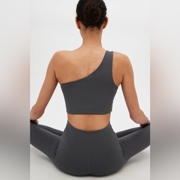 girlfriend collective Pants - Girlfriend Collective Compressive Gray Leggings - Size Medium